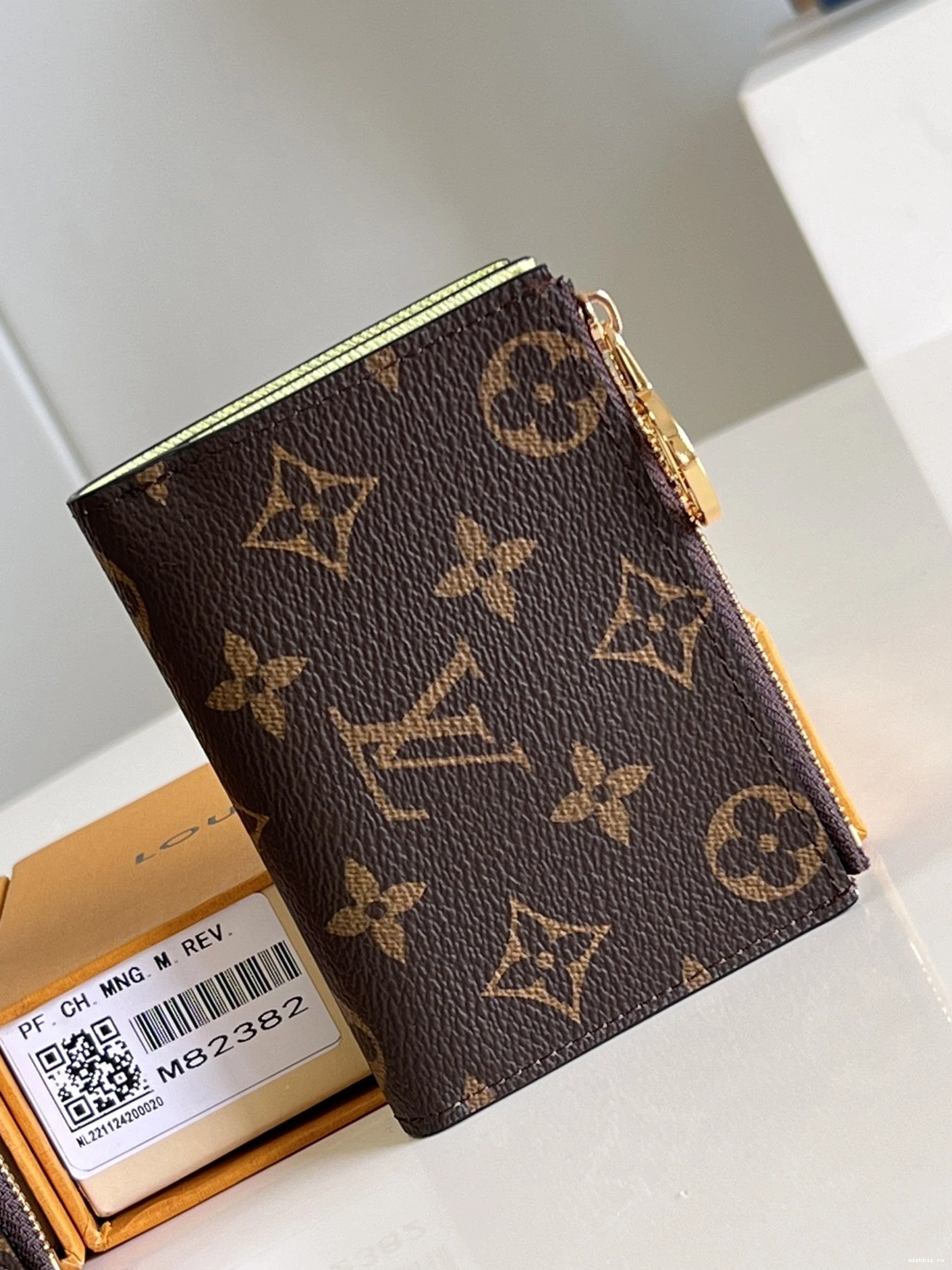 WIS Louis Lisa Wallet Vuitton 0823